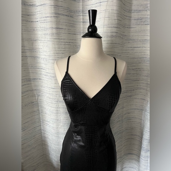 Black python minidress - Picture 2 of 6